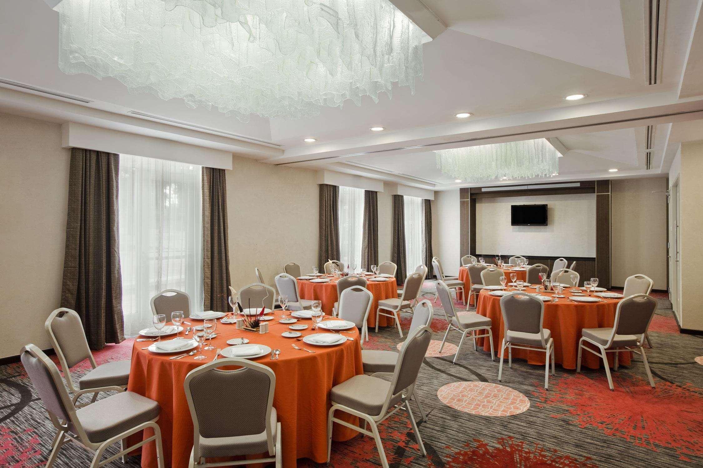 Hilton Garden Inn Tuxtla Gutiérrez Restoran fotoğraf